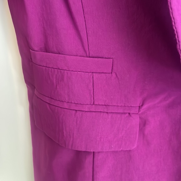 Le Chateau Purple stretchy blazer. Size XS, but fits more like a S. - Picture 4 of 5
